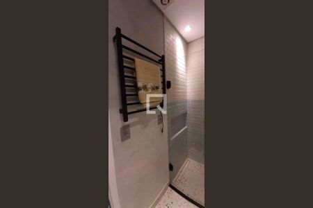 Apartamento à venda com 67m², 2 quartos e 1 vaga Apartamento à venda com 67m², 2 quartos e 1 vagaBanheiro Social