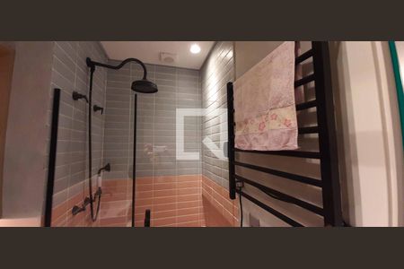 Apartamento à venda com 67m², 2 quartos e 1 vaga Apartamento à venda com 67m², 2 quartos e 1 vagaBanheiro da Suíte