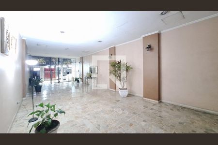 Apartamento à venda com 98m², 3 quartos e sem vagaCorredor