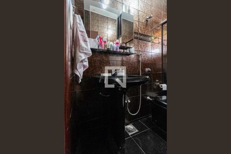 Casa à venda com 235m², 3 quartos e 4 vagas Casa à venda com 235m², 3 quartos e 4 vagasBanheiro da suíte