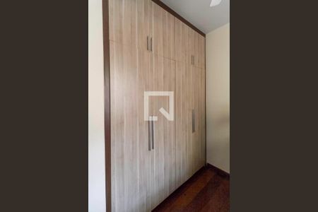 Quarto 1 de casa à venda com 3 quartos, 235m² em Santa Amélia, Belo Horizonte