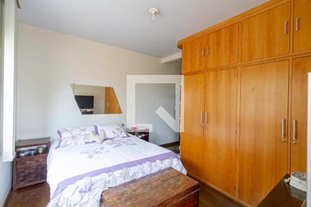 Casa à venda com 235m², 3 quartos e 4 vagas Casa à venda com 235m², 3 quartos e 4 vagasSuíte