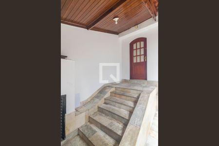 Casa à venda com 280m², 3 quartos e 3 vagasEntrada