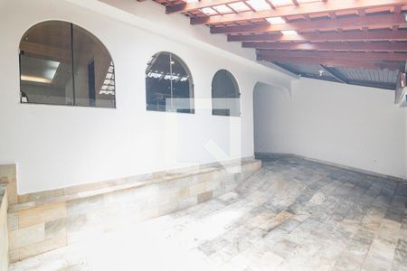 Casa à venda com 280m², 3 quartos e 3 vagasGaragem