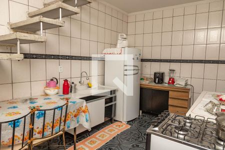 Casa à venda com 600m², 5 quartos e 2 vagas Casa à venda com 600m², 5 quartos e 2 vagasCozinha