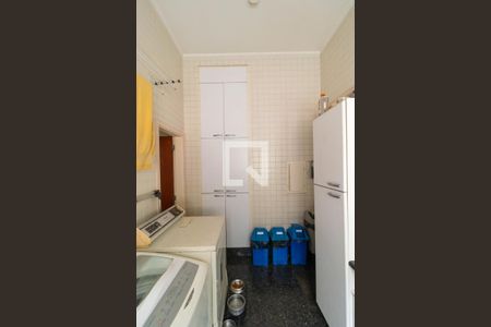 Casa de condomínio para alugar com 600m², 5 quartos e 3 vagasÁrea de Serviço