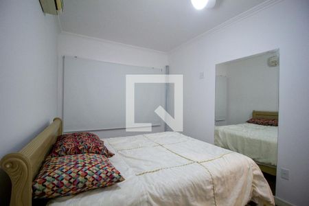 Casa de condomínio para alugar com 720m², 4 quartos e 15 vagasSuíte 2