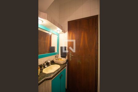 Casa de condomínio para alugar com 720m², 4 quartos e 15 vagasLavabo