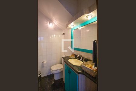 Casa de condomínio para alugar com 720m², 4 quartos e 15 vagasLavabo