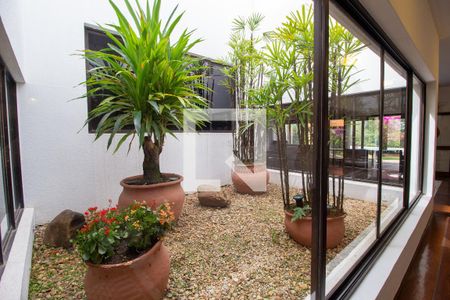 Casa de condomínio para alugar com 720m², 4 quartos e 15 vagasArea de Luz