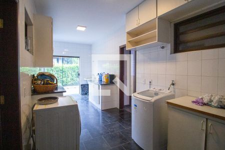 Casa de condomínio para alugar com 720m², 4 quartos e 15 vagasÁrea de Serviço