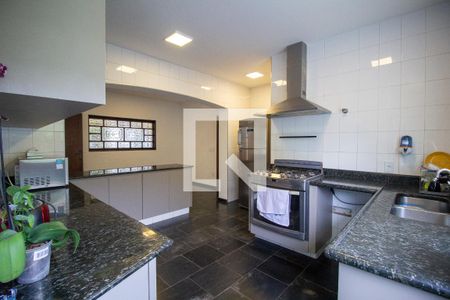 Casa de condomínio para alugar com 720m², 4 quartos e 15 vagasCozinha