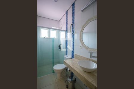 Casa de condomínio para alugar com 720m², 4 quartos e 15 vagasBanheiro da Suíte 2