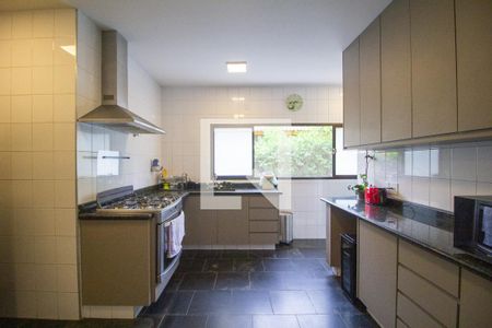 Casa de condomínio para alugar com 720m², 4 quartos e 15 vagasCozinha