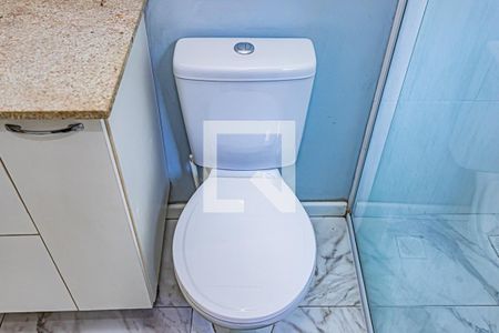 Casa à venda com 170m², 3 quartos e 2 vagas Casa à venda com 170m², 3 quartos e 2 vagasBanheiro