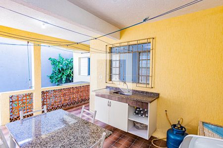 Casa à venda com 170m², 3 quartos e 2 vagas Casa à venda com 170m², 3 quartos e 2 vagasÁrea de serviço e quintal