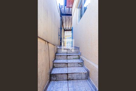 Casa à venda com 170m², 3 quartos e 2 vagas Casa à venda com 170m², 3 quartos e 2 vagasCorredor