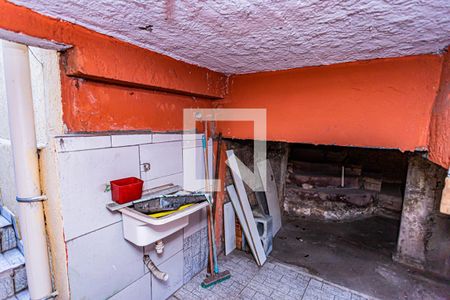 Casa à venda com 170m², 3 quartos e 2 vagas Casa à venda com 170m², 3 quartos e 2 vagasPorão