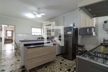 Casa à venda com 250m², 3 quartos e 1 vaga Casa à venda com 250m², 3 quartos e 1 vagaCozinha