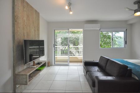 Sala de kitnet/studio para alugar com 1 quarto, 42m² em Jardim Ampliação, São Paulo