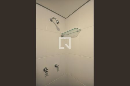 Studio para alugar com 42m², 1 quarto e 1 vaga Studio para alugar com 42m², 1 quarto e 1 vagaChuveiro do Banheiro