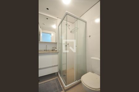 Studio para alugar com 42m², 1 quarto e 1 vaga Studio para alugar com 42m², 1 quarto e 1 vagaBanheiro