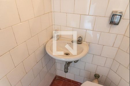 Casa à venda com 630m², 9 quartos e 2 vagasBanheiro de serviço