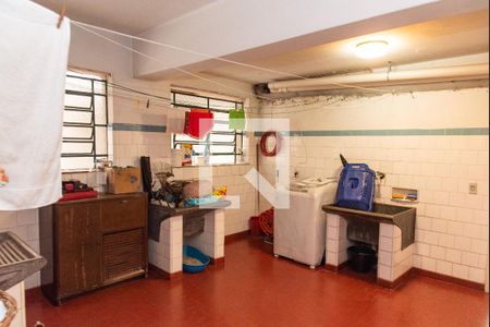 Casa à venda com 630m², 9 quartos e 2 vagasSótão