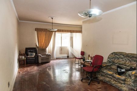 Sala de casa à venda com 9 quartos, 630m² em Cambuci, São Paulo