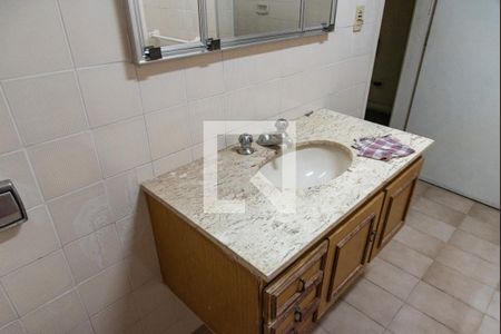 Casa à venda com 630m², 9 quartos e 2 vagasBanheiro