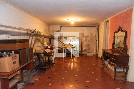 Casa à venda com 630m², 9 quartos e 2 vagasSótão