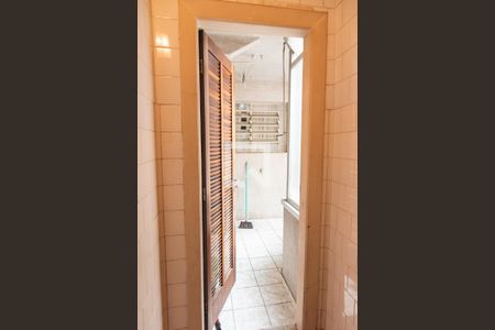 Casa à venda com 630m², 9 quartos e 2 vagasBanheiro de serviço