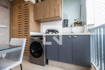 Apartamento à venda com 106m², 3 quartos e 3 vagas Apartamento à venda com 106m², 3 quartos e 3 vagasÁrea de Serviço