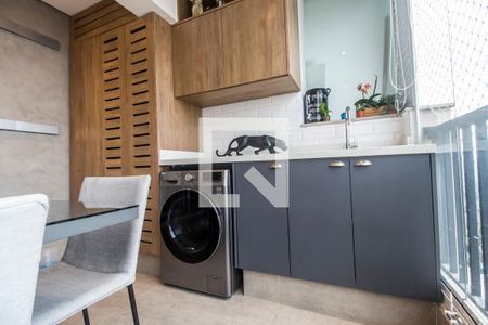 Apartamento à venda com 106m², 3 quartos e 3 vagas Apartamento à venda com 106m², 3 quartos e 3 vagasÁrea de Serviço