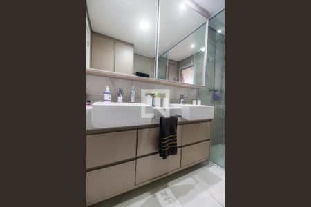 Apartamento à venda com 106m², 3 quartos e 3 vagas Apartamento à venda com 106m², 3 quartos e 3 vagasBanheiro da Suíte 1