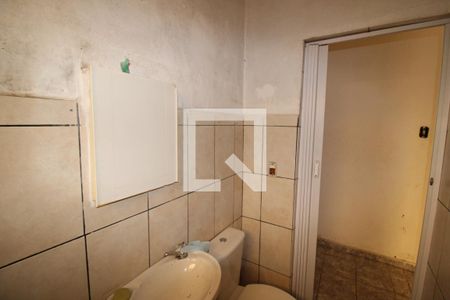 Casa à venda com 250m², 4 quartos e 1 vagaCasa 2 - Banheiro