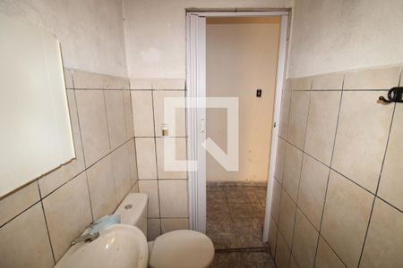 Casa à venda com 250m², 4 quartos e 1 vagaCasa 2 - Banheiro