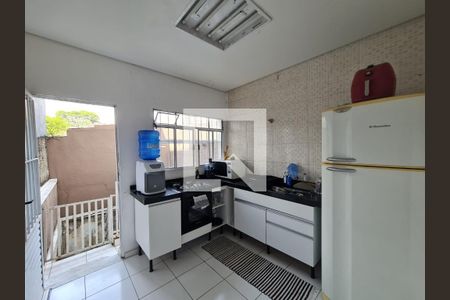 Casa à venda com 119m², 2 quartos e 1 vaga Casa à venda com 119m², 2 quartos e 1 vagaCozinha