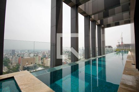 Studio à venda com 30m², 1 quarto e sem vaga Studio à venda com 30m², 1 quarto e sem vagaÁrea Comum - Piscina