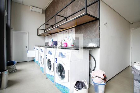Studio à venda com 30m², 1 quarto e sem vaga Studio à venda com 30m², 1 quarto e sem vagaÁrea Comum - Lavanderia