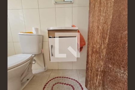 Casa à venda com 191m², 3 quartos e 2 vagasBanheiro da Suíte 2