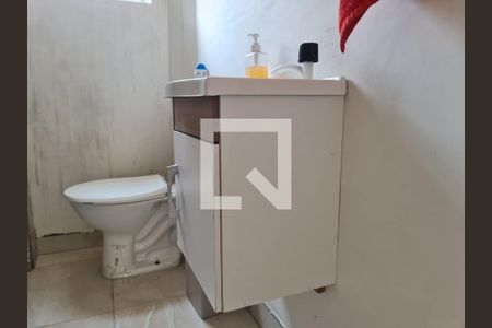 Casa à venda com 191m², 3 quartos e 2 vagasLavabo