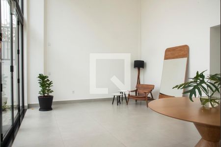 Apartamento para alugar com 58m², 2 quartos e 1 vaga Apartamento para alugar com 58m², 2 quartos e 1 vagaHall social