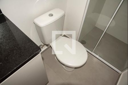 Apartamento para alugar com 58m², 2 quartos e 1 vaga Apartamento para alugar com 58m², 2 quartos e 1 vagaBanheiro da Suíte