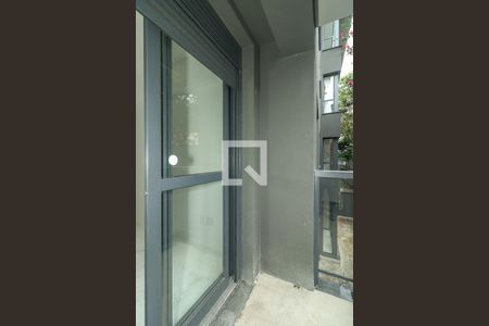 Apartamento à venda com 114m², 3 quartos e 1 vaga Apartamento à venda com 114m², 3 quartos e 1 vagaVaranda