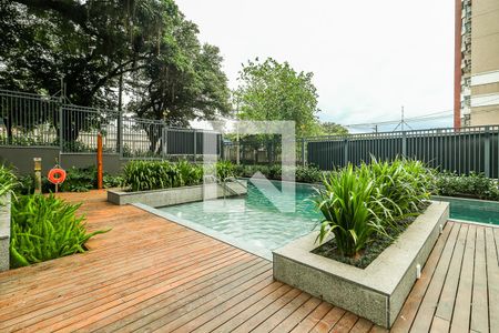 Apartamento à venda com 112m², 3 quartos e 3 vagas Apartamento à venda com 112m², 3 quartos e 3 vagasÁrea comum - Piscina