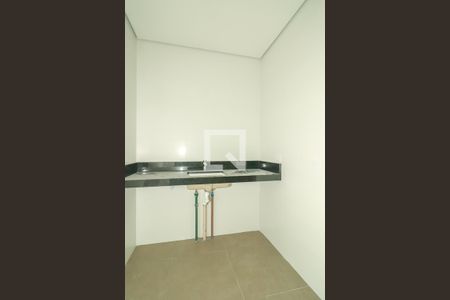 Banheiro da Suíte de apartamento à venda com 3 quartos, 112m² em Três Figueiras, Porto Alegre