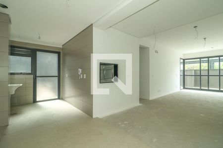 Apartamento à venda com 112m², 3 quartos e 3 vagas Apartamento à venda com 112m², 3 quartos e 3 vagasCozinha e Área de Serviço