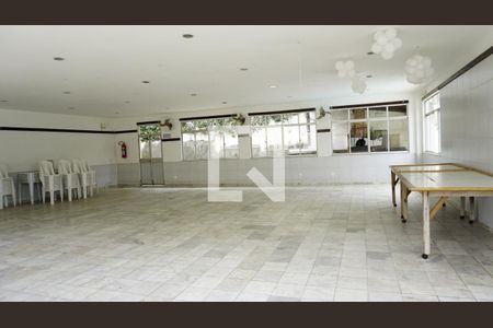 Apartamento para alugar com 52m², 2 quartos e 1 vagaArea Comum - Salao de Festa