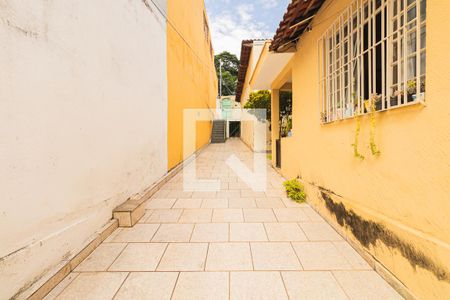 Casa à venda com 342m², 1 quarto e 3 vagas Casa à venda com 342m², 1 quarto e 3 vagasÁrea Externa